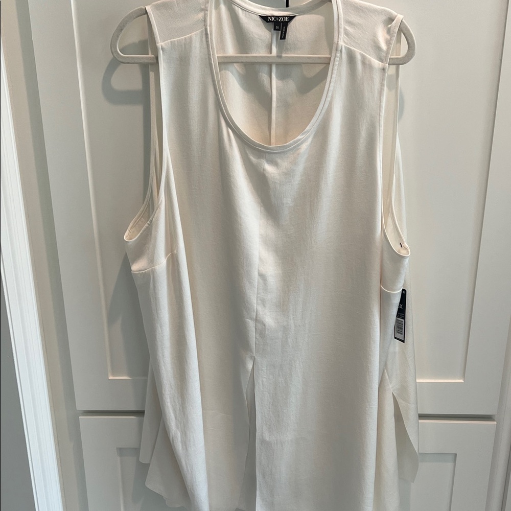 NIC+ZOE Cream Sleeveless Tank Top